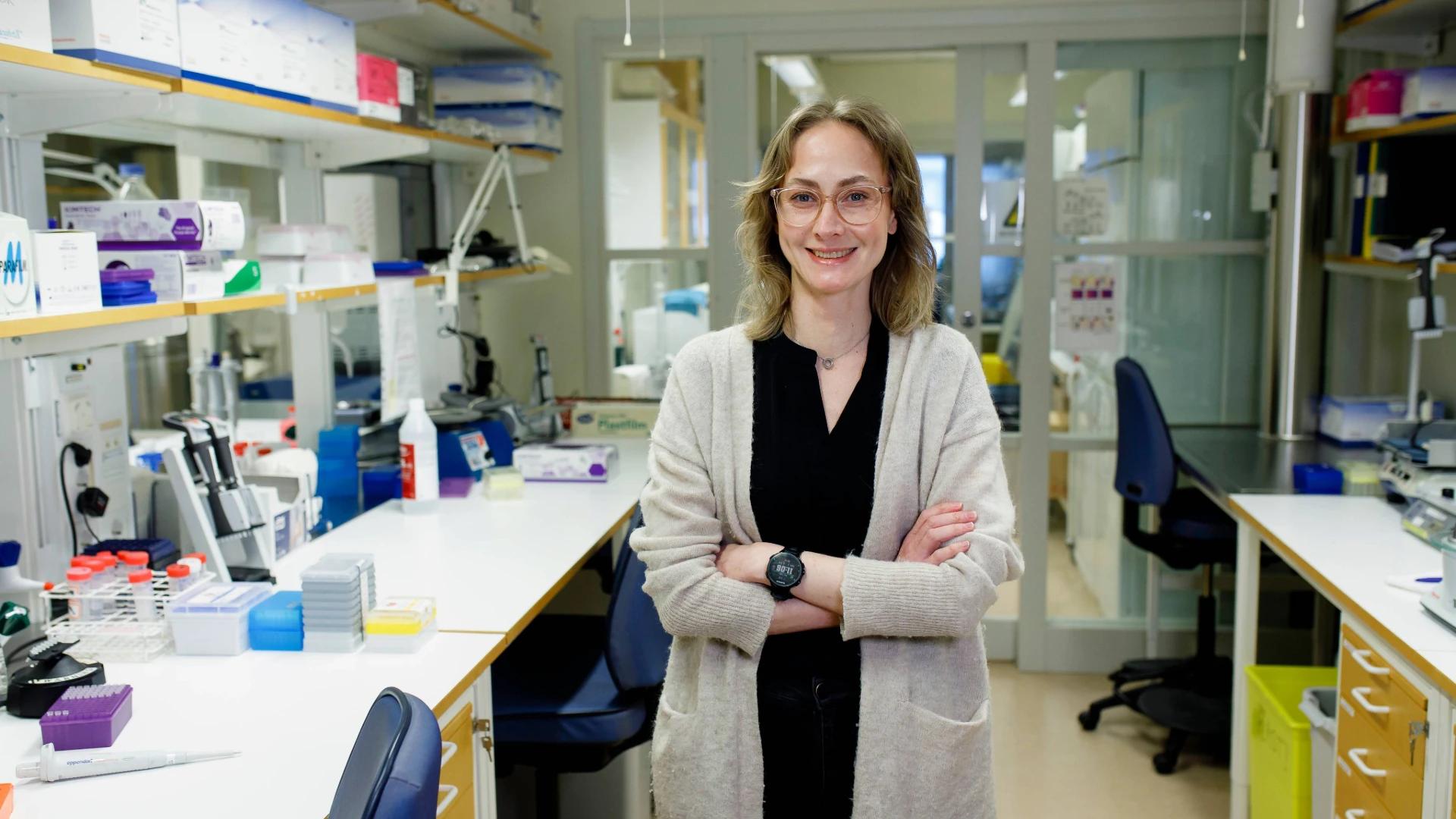 Angelica Nordin i lab.